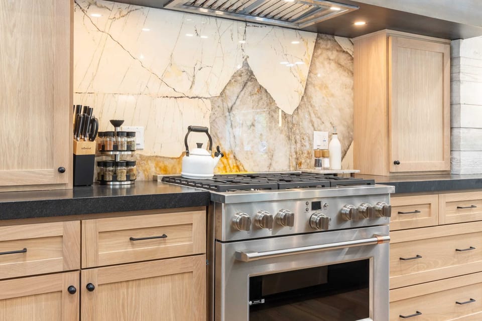 Patagonia quartzite marble behind the range