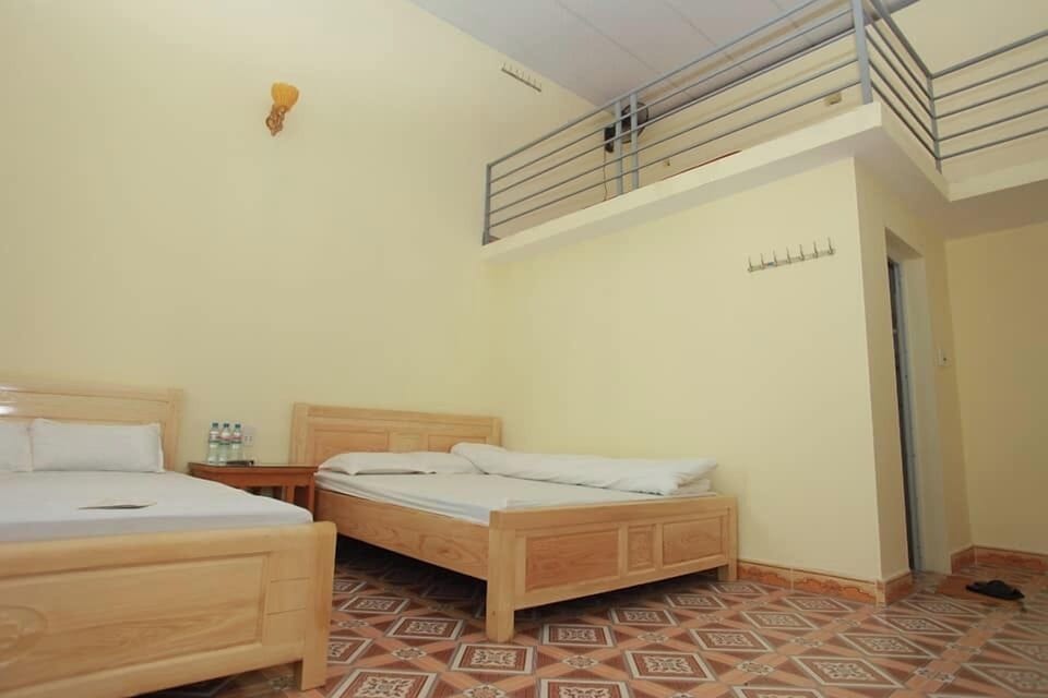 Basic Triple Room | Iron/ironing board, free WiFi