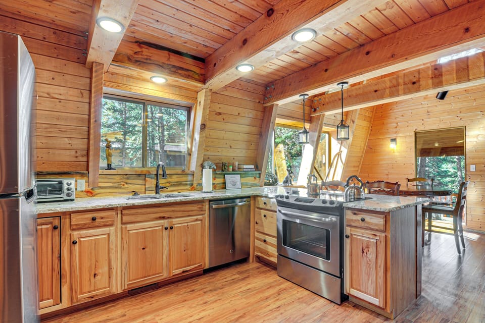 Kitchen | Cooking Basics | Toaster | Blender | 1st Floor