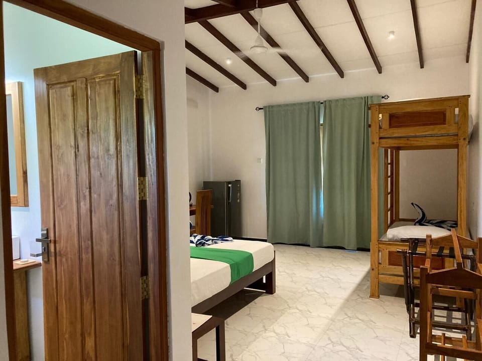 Family Quadruple Room | In-room safe, desk, soundproofing, iron/ironing board (on request)
