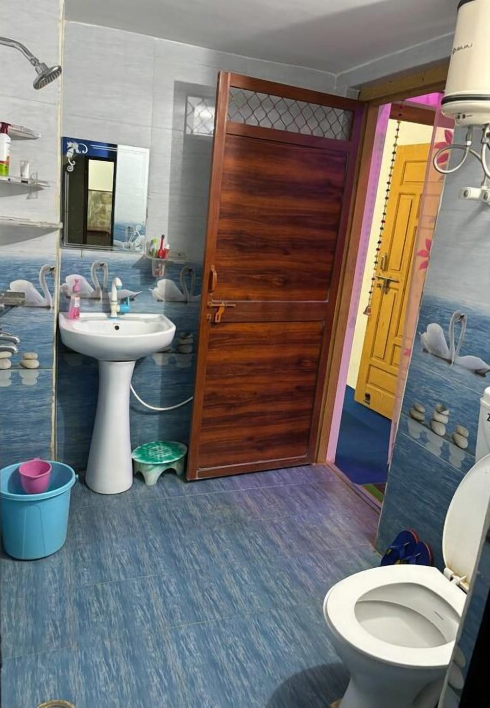 Family Room, 1 Bedroom, Garden View | Bathroom | Shower, slippers, towels, soap