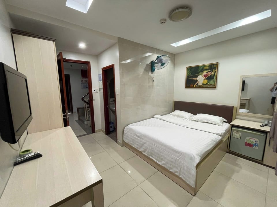 Basic Room | Iron/ironing board, free WiFi