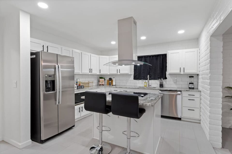 NEW Modern Kitchen-well appointed, spacious counters, separate dining area
