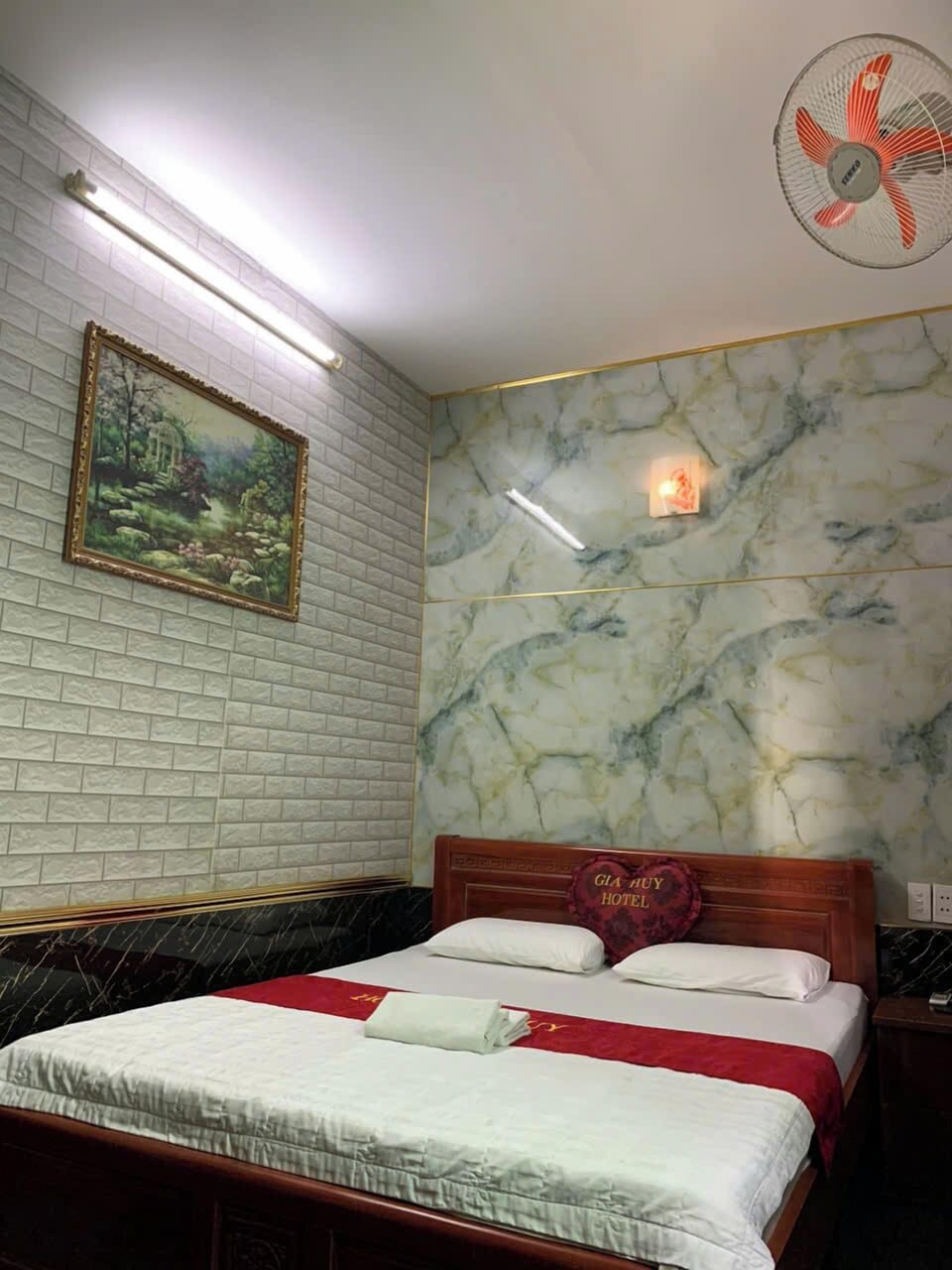 Standard Room | Iron/ironing board, free WiFi