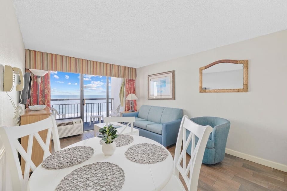 This beautiful Dining Area with Ocean View is a great place for family dining or reconnecting with the ones you love over family game night activities.  Spoil yourself and your loved one with a retreat to this Myrtle Beach sweet spot.