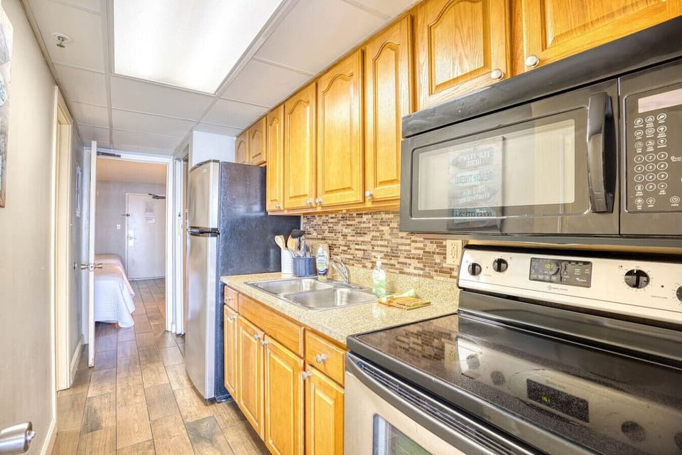Fully Stocked Kitchen with All the Essentials