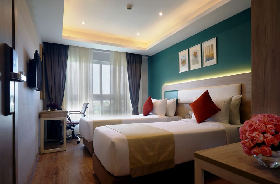 Premium bedding, minibar, in-room safe, desk