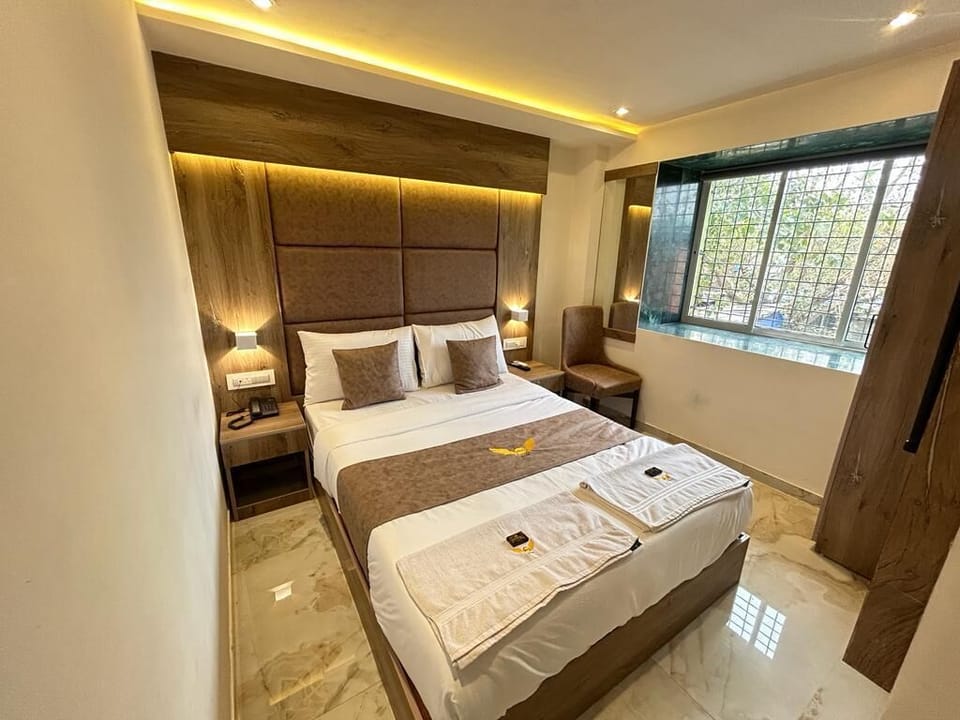 Deluxe Single Room, 1 Bedroom | Premium bedding, desk, laptop workspace, soundproofing