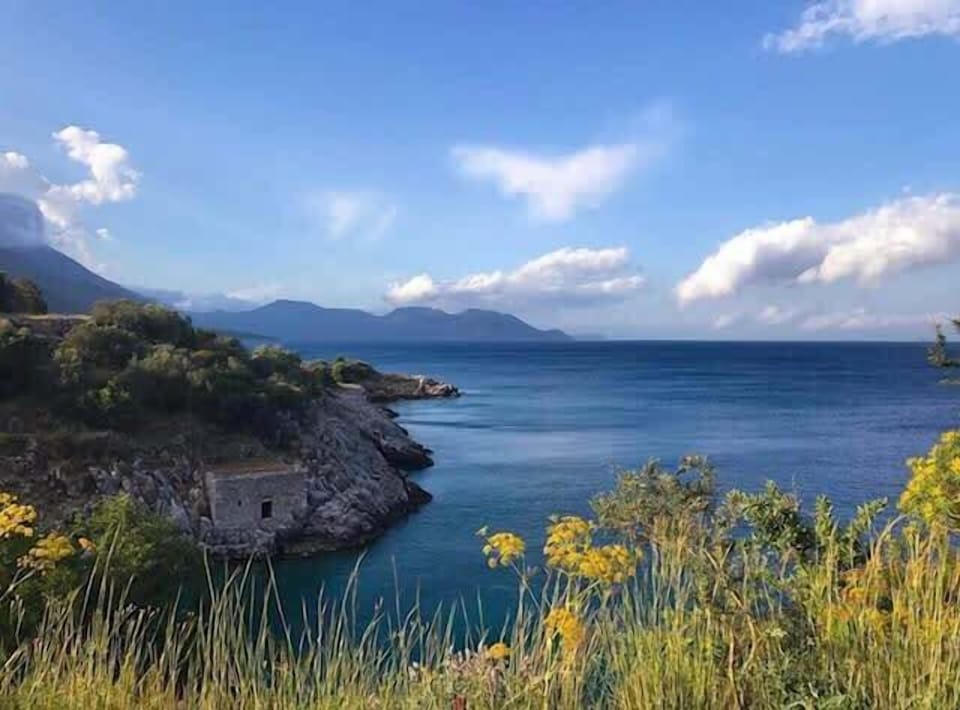 Discover Mani and its wild beauty