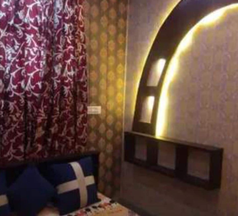 Deluxe Double Room | Free WiFi