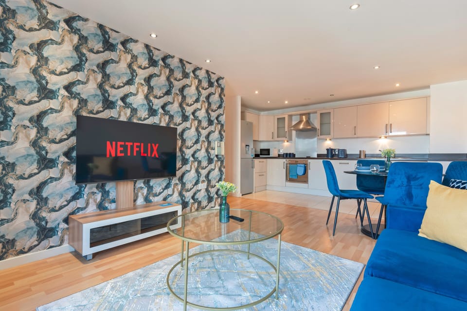 Apartment | Living area | TV