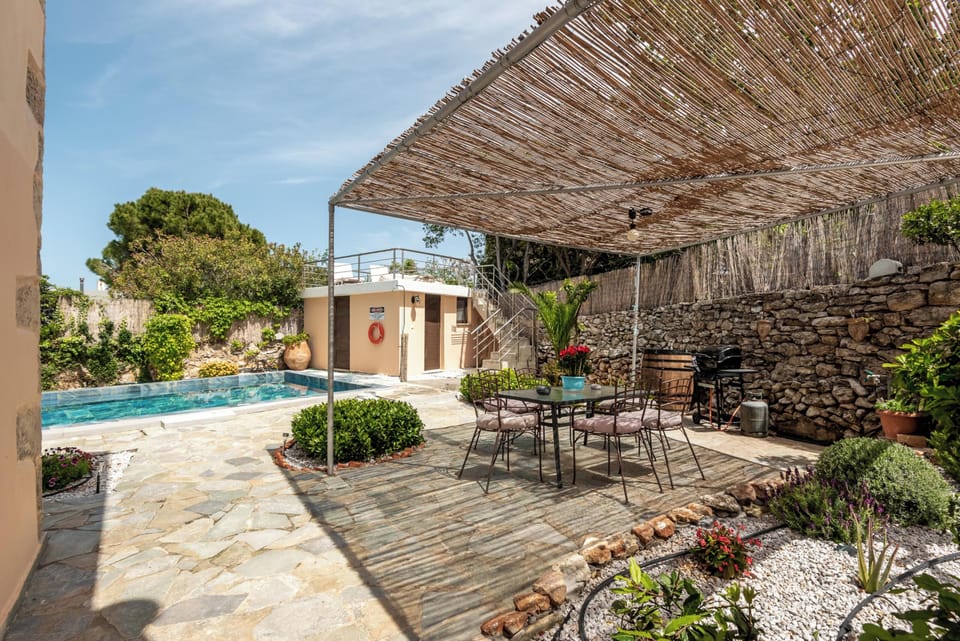 Comfort Villa, Mountain View | Terrace/patio