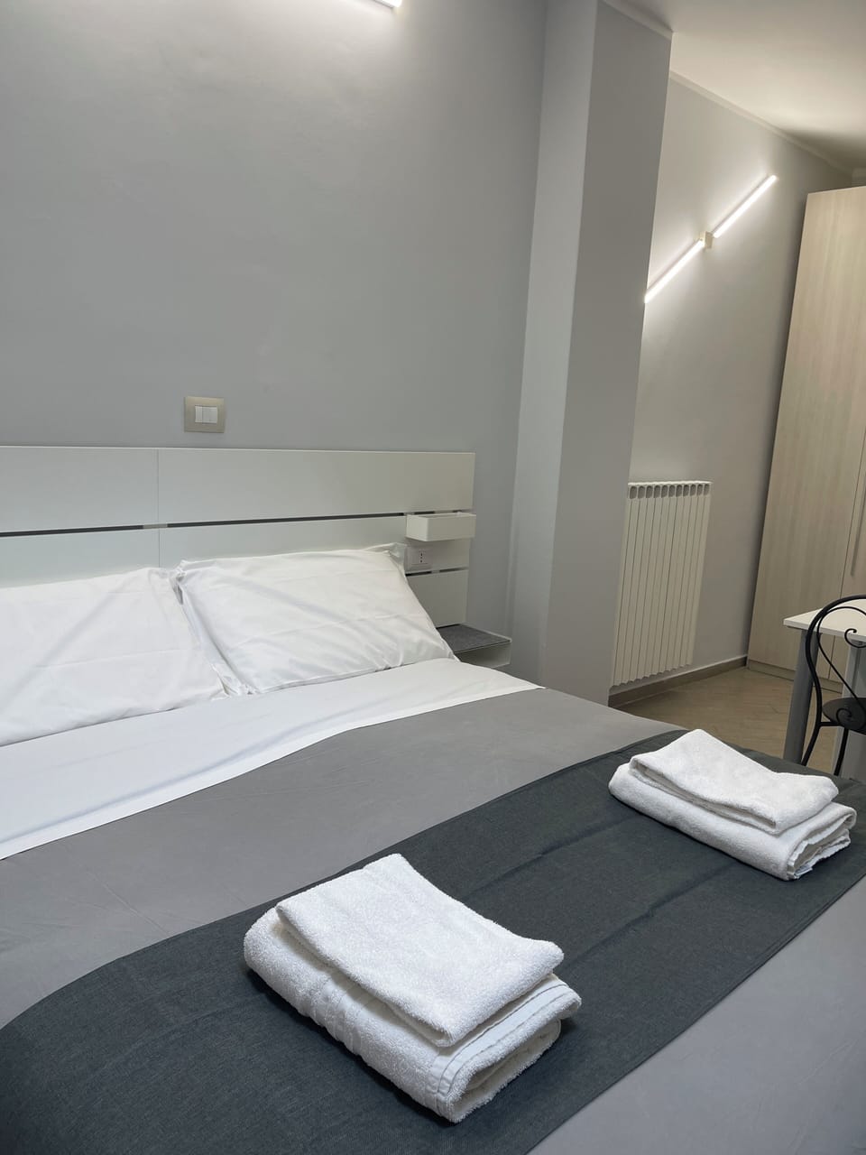 Classic Double Room | Minibar, free WiFi