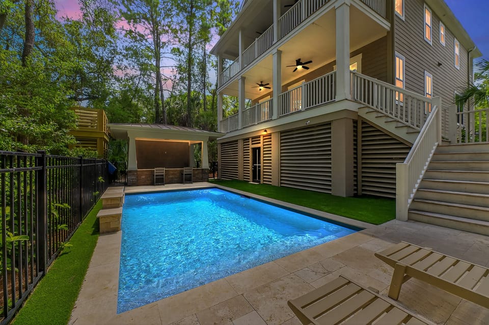 Welcome to Coastal Charm!