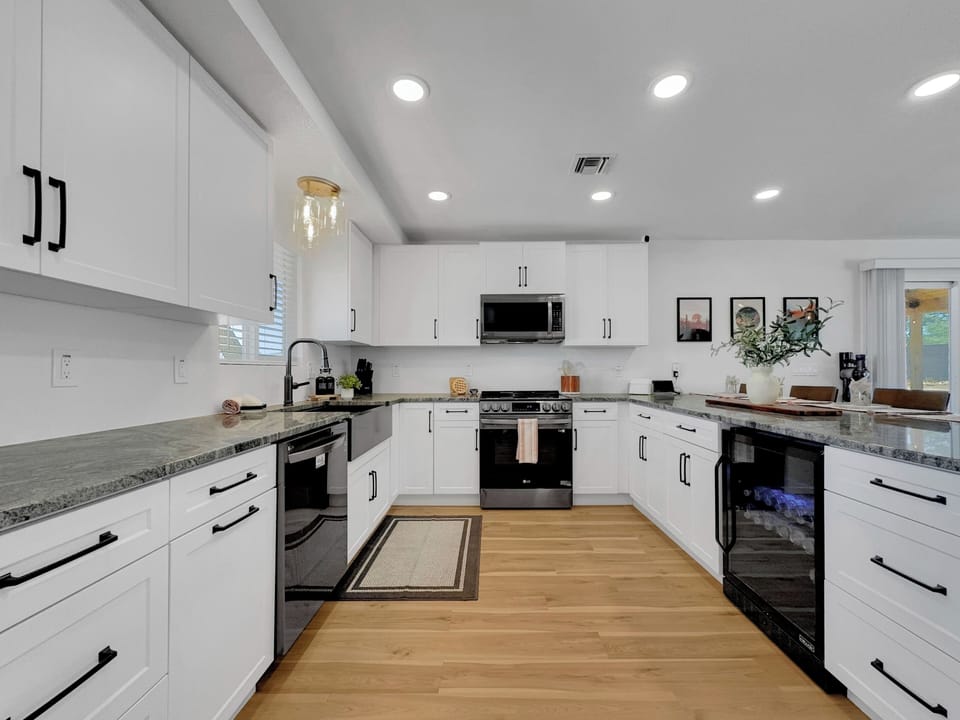 House, Multiple Beds, Patio, Mountain View (Boulder Apache Junction) | Private kitchen | Coffee/tea maker