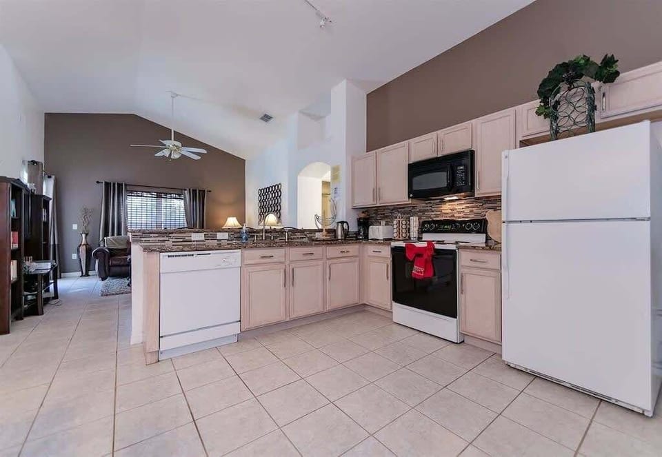 Large Kitchen