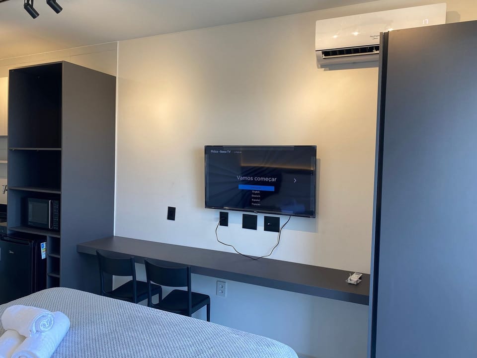 Basic Apartment | Laptop workspace, free WiFi, bed sheets