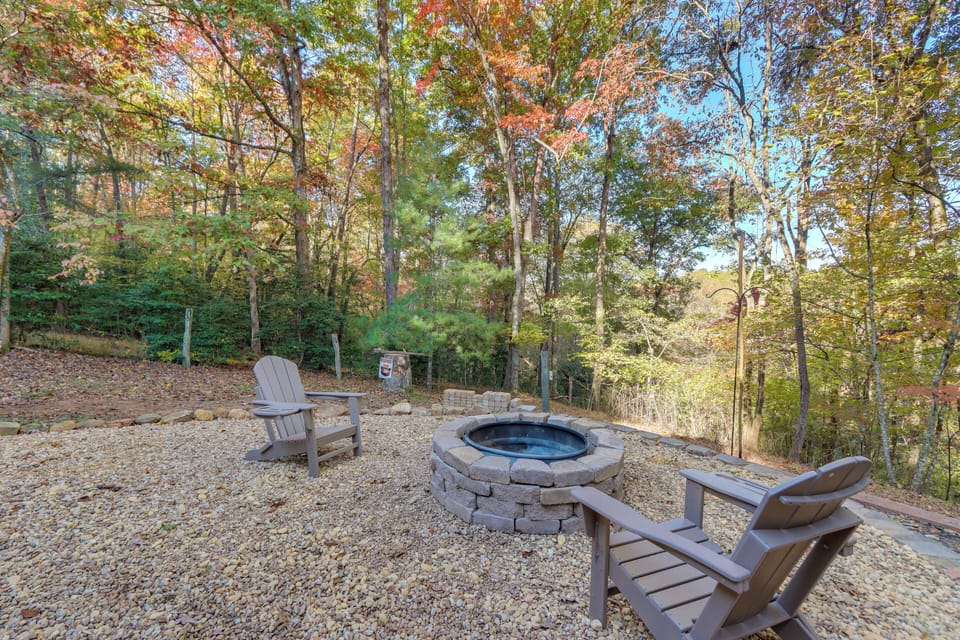 Fire Pit | Deck | Gas Grill | 3-Story Cabin