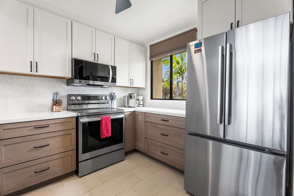 Fully Equipped Kitchen with all your cooking needs