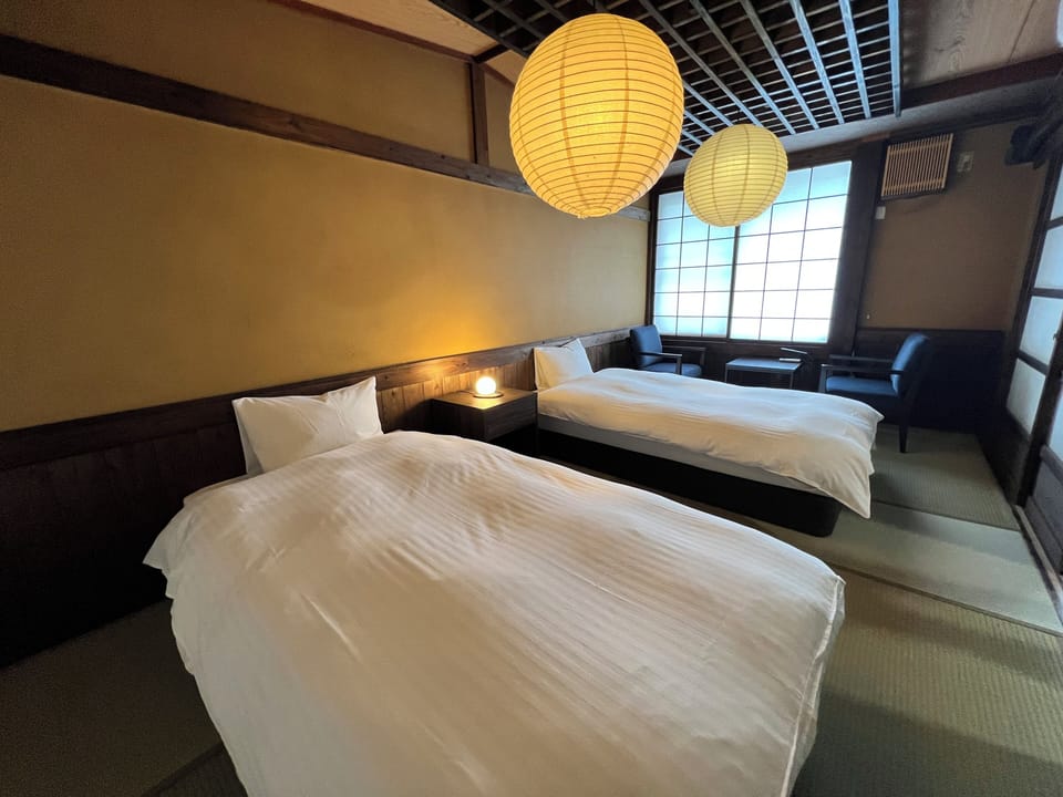 Family Quadruple Room, Non Smoking | Desk, free WiFi, bed sheets