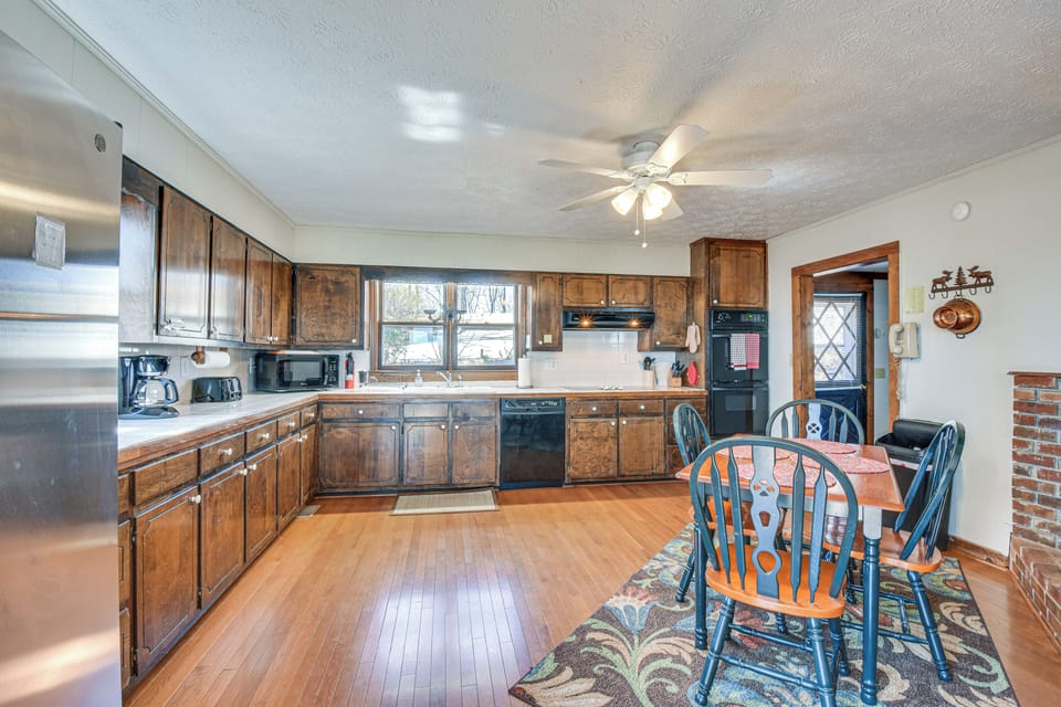Kitchen | 1st Floor | Cooking Basics | Drip & Pod Coffee Makers | Microwave