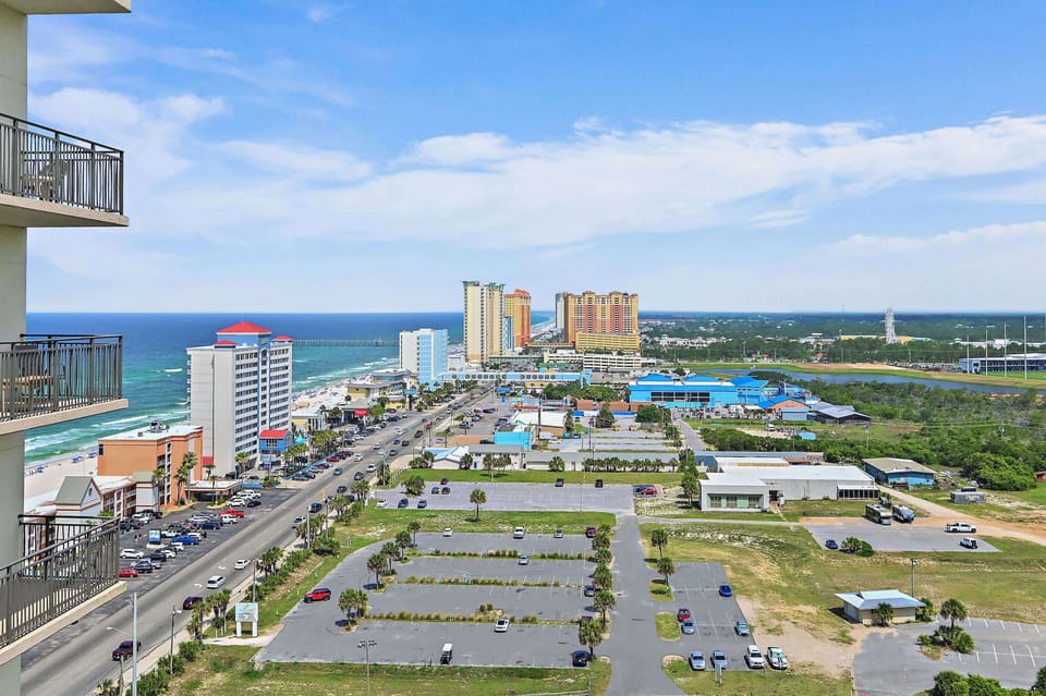 Beach road of Panama city beach