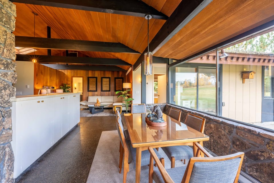Dining Area B