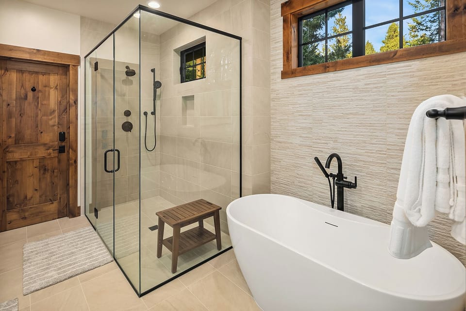 Snowbeary Lodge: - Master bath with a large soaking tub and huge walk-in shower.