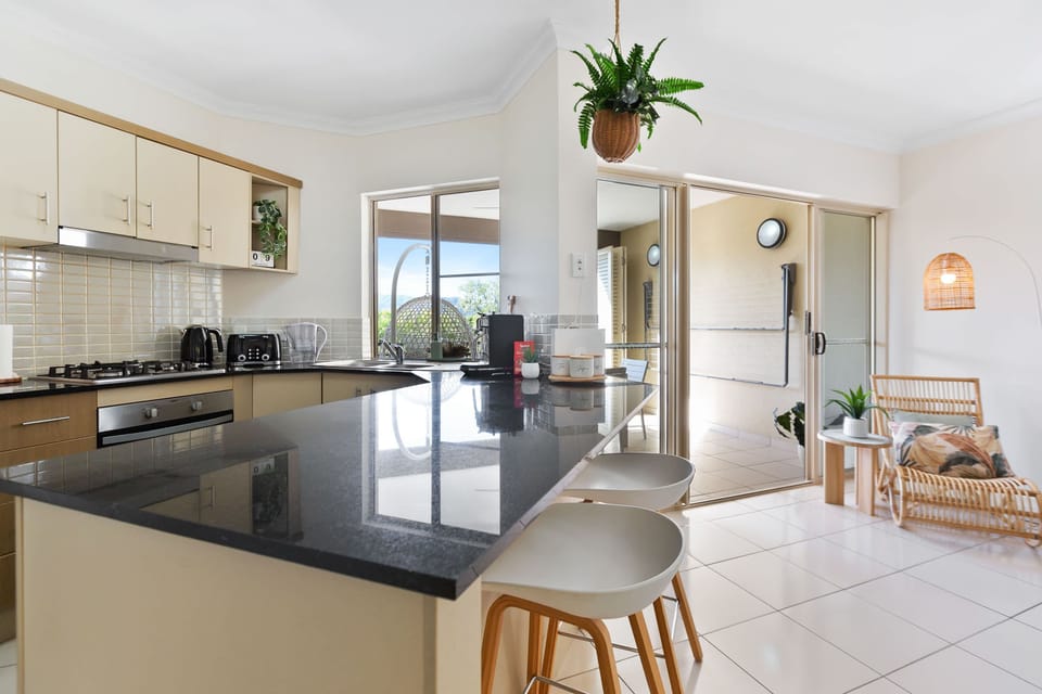 House | 2 bedrooms, desk, Internet