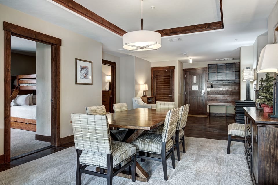 Condo, 4 Bedrooms | Dining