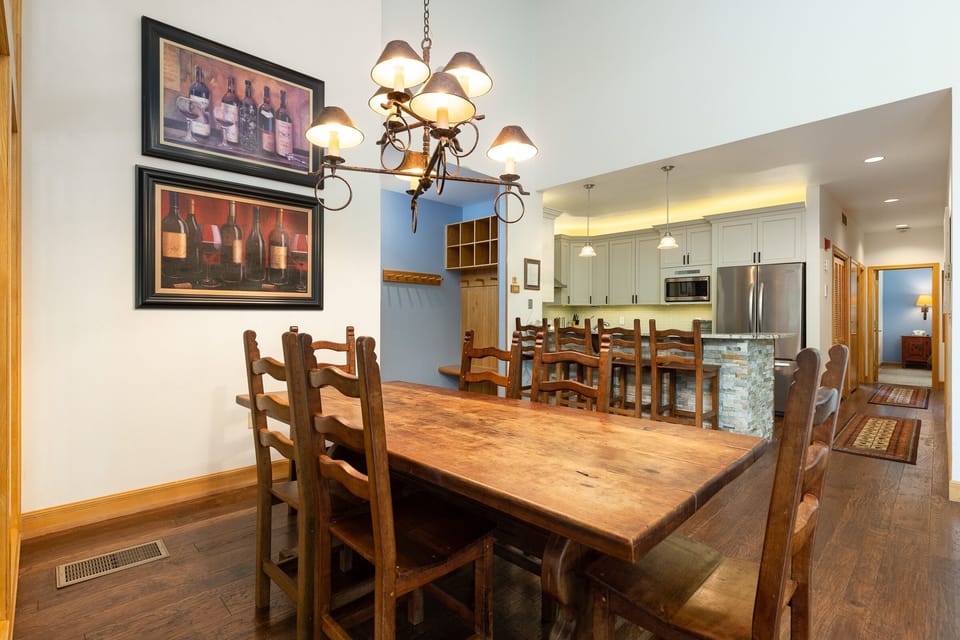Condo, 3 Bedrooms | Dining