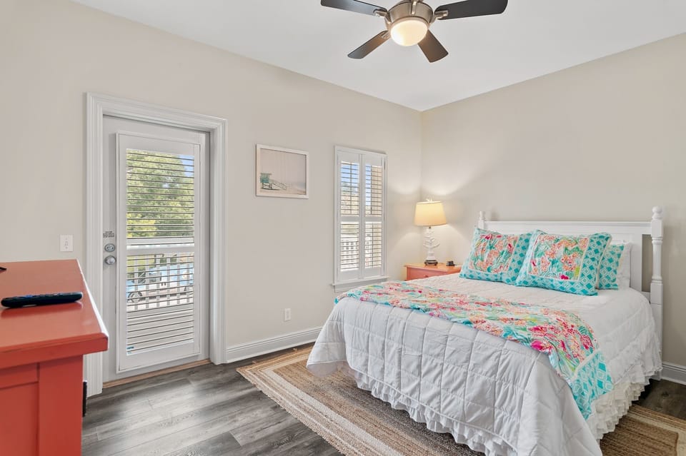 Guest bedroom