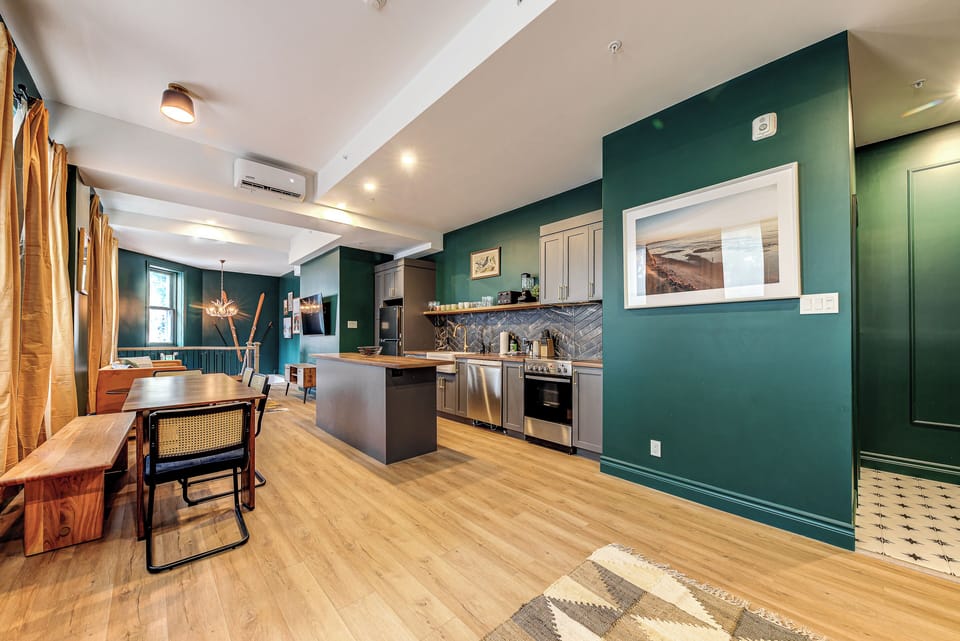 Signature Apartment | In-room dining