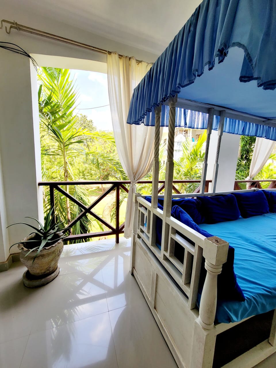 Luxury Apartment, Pool View | Balcony