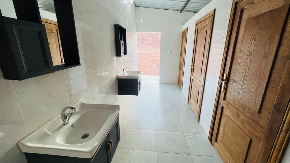 Basic Cabin, Desert View | Bathroom