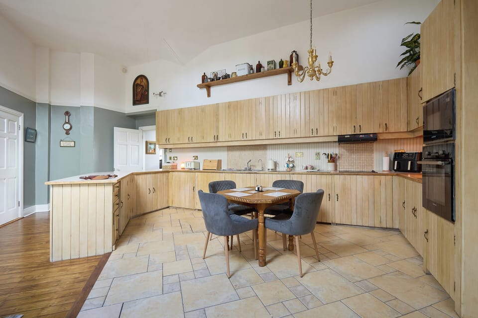 House | Dining
