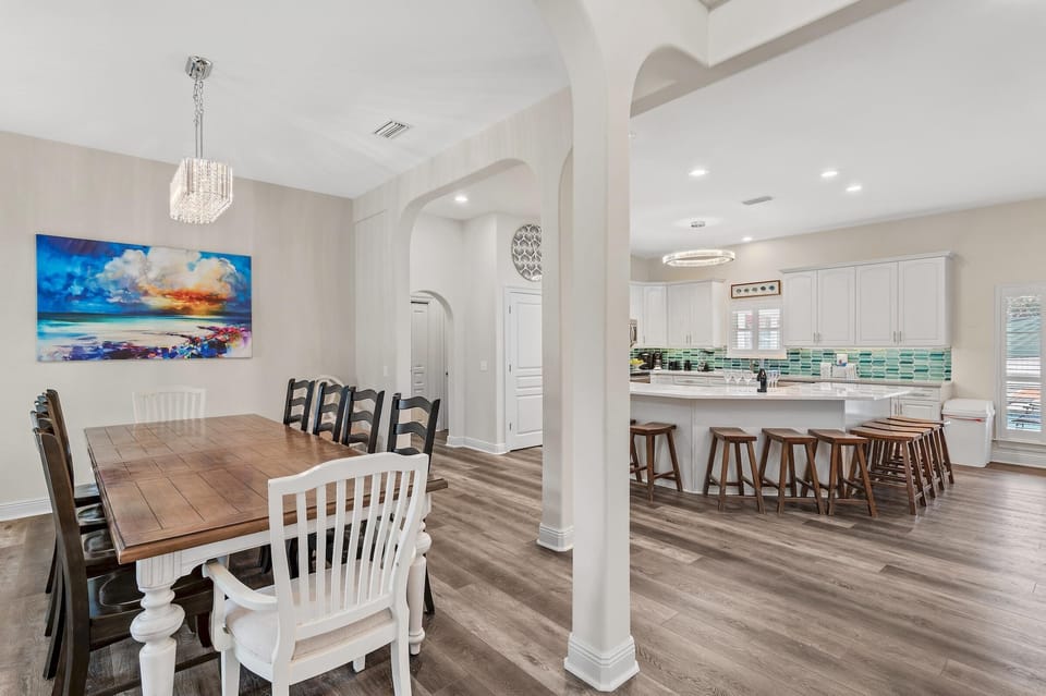 House, Multiple Beds (Sapphire by the Sea) | Dining