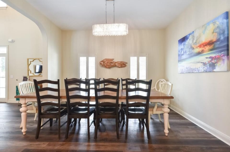 House, Multiple Beds (Sapphire by the Sea) | Dining