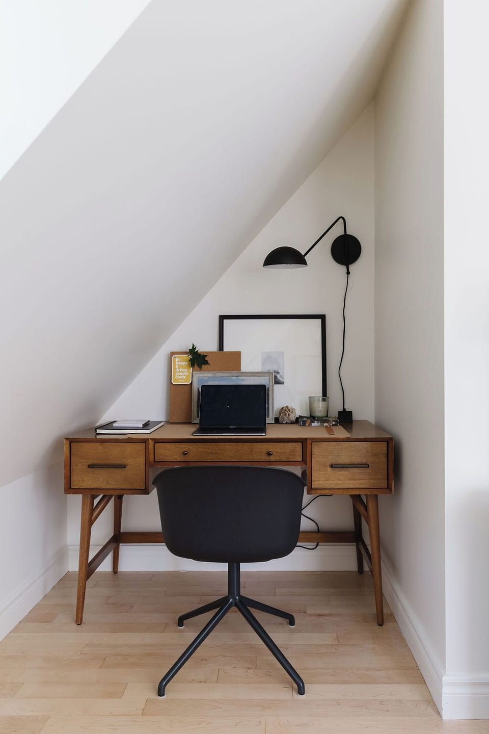 Chalet_Le Pavillon Saint-Come_chambre 1 _espace bureau
