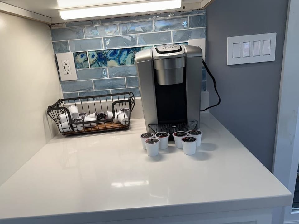 ☕ Brew. Relax. Repeat. – Coffee & Tea Ready