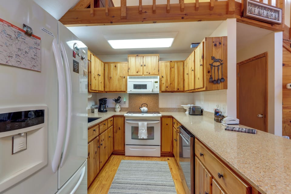 House (3 Bedrooms) | Interior