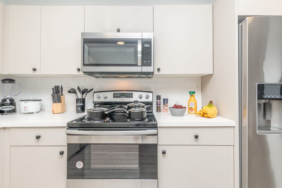 Full Kitchen