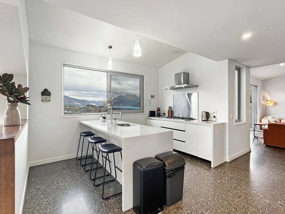 Luxury kitchen with lake views