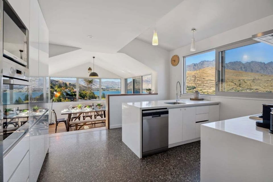 Lovely kitchen and dining room with views for miles