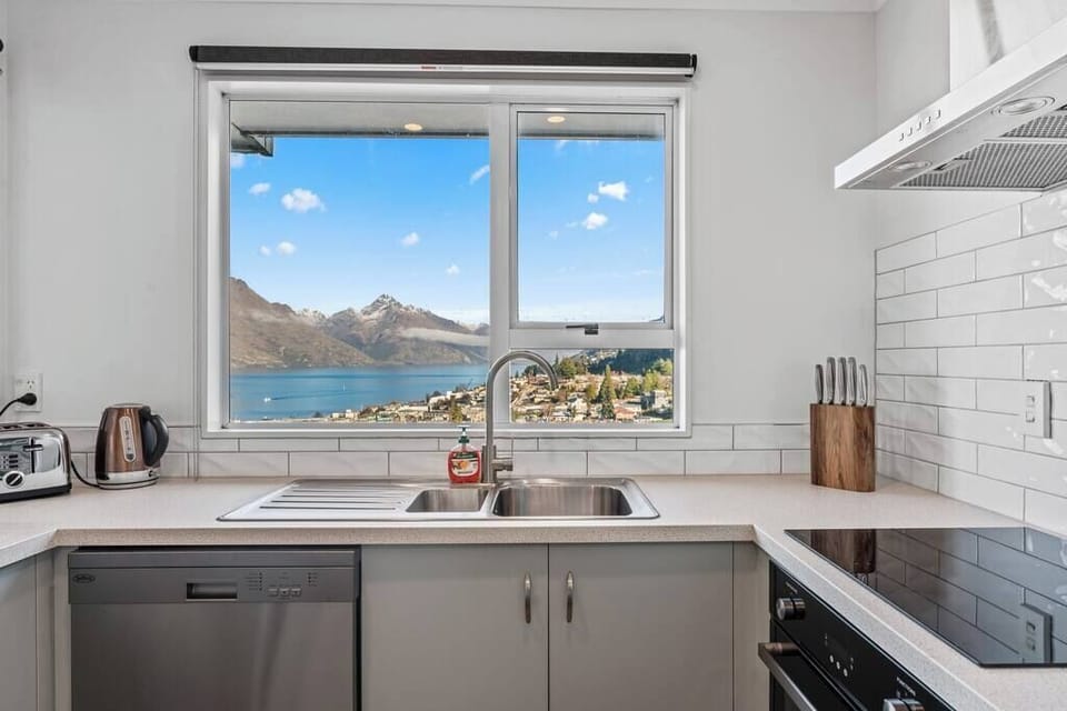 Spectacular views from the kitchen