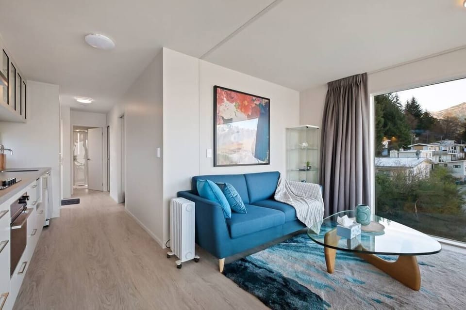 Tasteful, high quality furniture await you.
