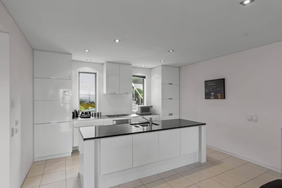 Fully equipped modern kitchen