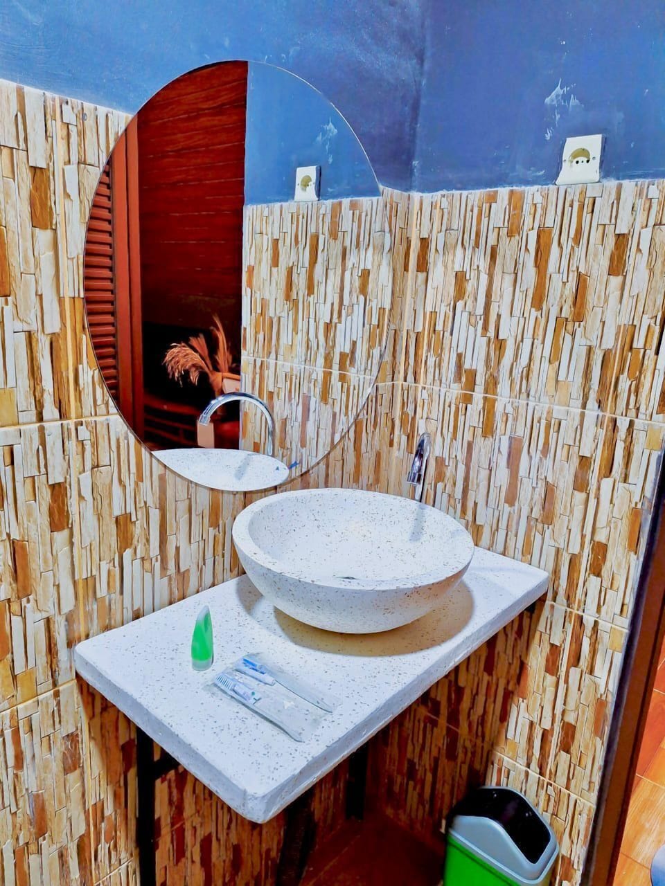 Shower, rainfall showerhead, eco-friendly toiletries, slippers