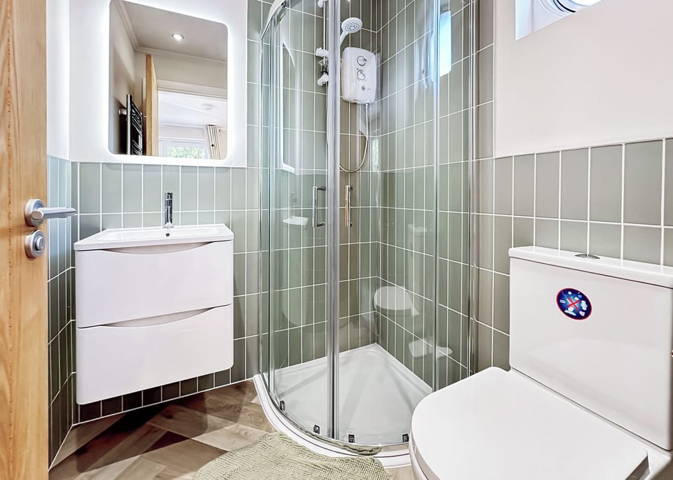 Shower, Bathroom, House