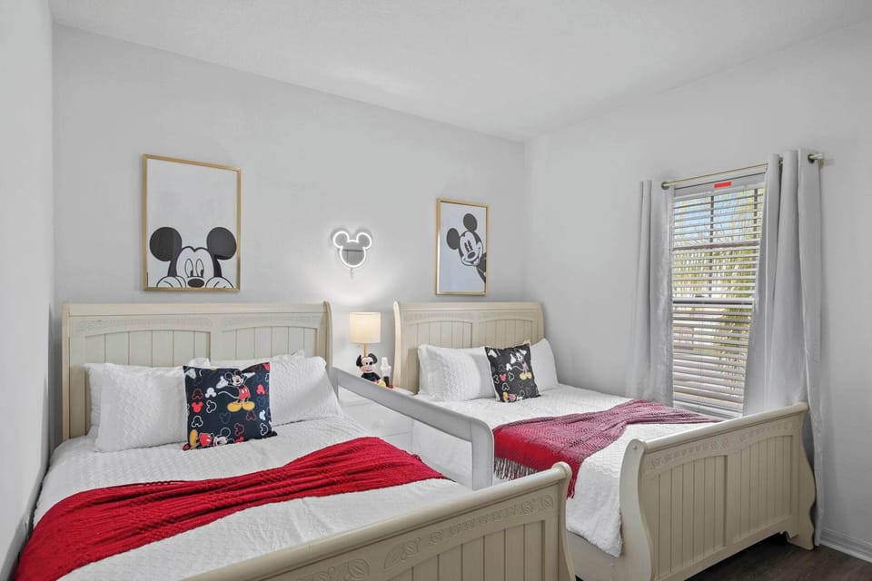 Mickey bedroom